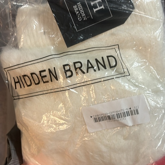 Fuzzy Soft Shorts with drawstring waist in Ivory - Picture 4 of 4